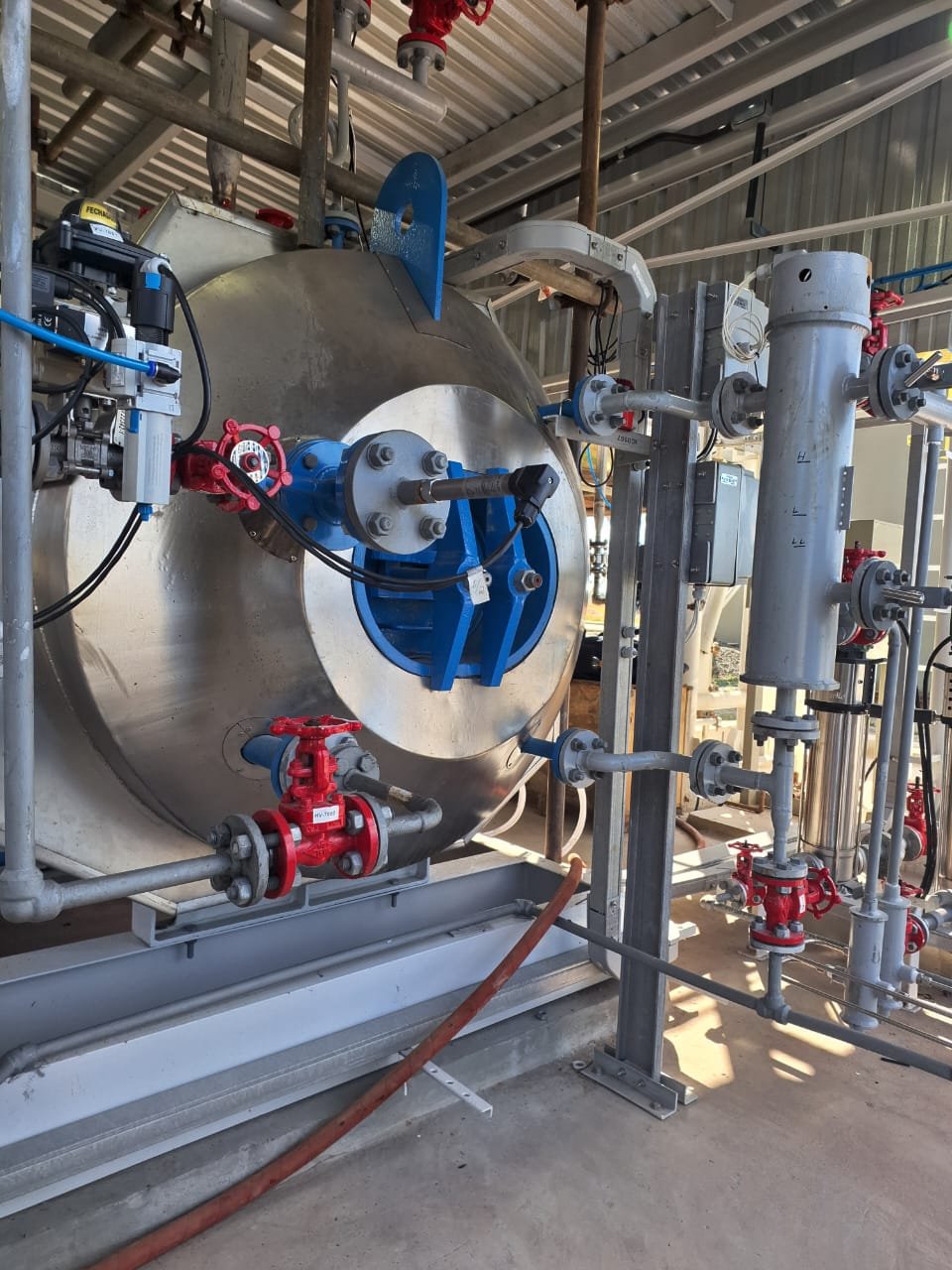 EletriMax boiler side view with field instrumentation